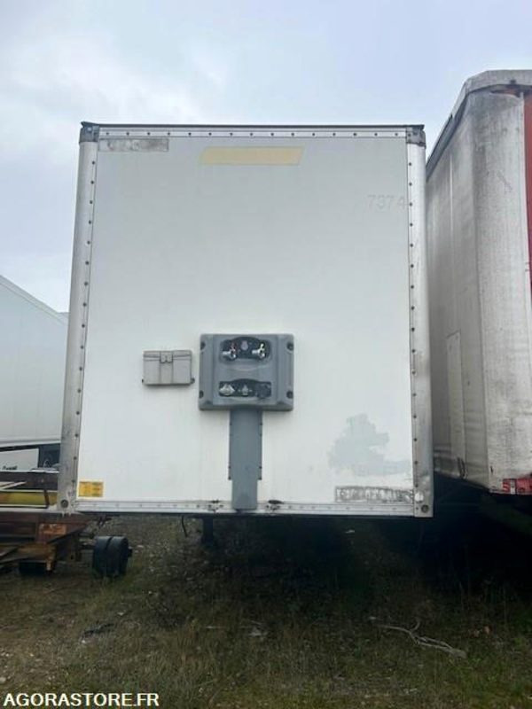 SEMI REMORQUE FRUEHAUF - FOURGON - Année 2011 - Closed box semi-trailer: picture 2 SEMI REMORQUE FRUEHAUF - FOURGON - Année 2011 - Closed box semi-trailer: picture 2