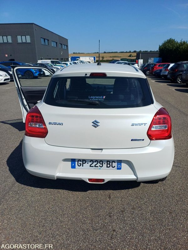 SUZUKI SWIFT 5 PLACES Essence HYBRYDE-2023 / 62 825 Kms - Car: picture 5 SUZUKI SWIFT 5 PLACES Essence HYBRYDE-2023 / 62 825 Kms - Car: picture 5