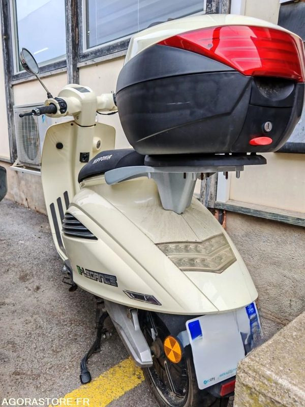 Scooter électrique Napponia E-ELEGANCE 2022 - Motorcycle: picture 3 Scooter électrique Napponia E-ELEGANCE 2022 - Motorcycle: picture 3