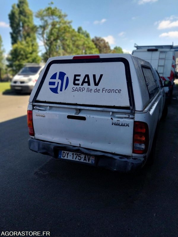 TOYOTA Hilux 4x2 Groupe HP 2007 (448000Km) VENTE EXPORT UNIQUEMENT ROULANT - Small van: picture 4 TOYOTA Hilux 4x2 Groupe HP 2007 (448000Km) VENTE EXPORT UNIQUEMENT ROULANT - Small van: picture 4