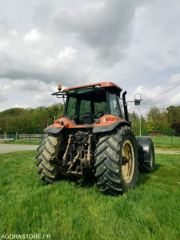 TRACTEUR AGRICOLE FIATAGRI G190 - 11 900 heures - 1994 - Farm tractor: picture 2 TRACTEUR AGRICOLE FIATAGRI G190 - 11 900 heures - 1994 - Farm tractor: picture 2
