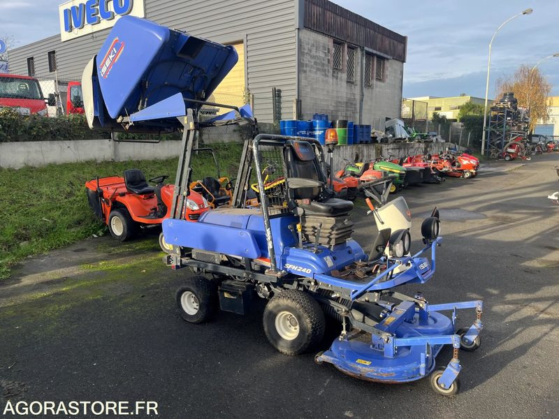 Tondeuse frontale Iseki SFH240 + bac + plateau 1.37m, 935h de 2010. - Garden mower: picture 4 Tondeuse frontale Iseki SFH240 + bac + plateau 1.37m, 935h de 2010. - Garden mower: picture 4