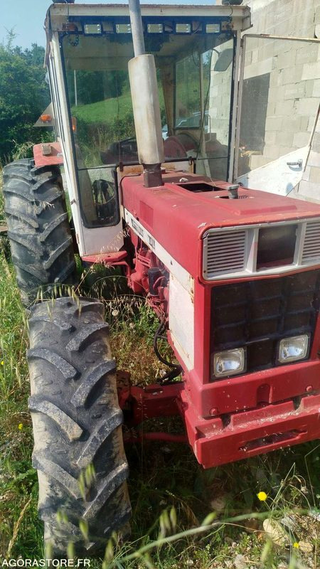 Tracteur CASE IH - 1975 - 763heures - Farm tractor: picture 2 Tracteur CASE IH - 1975 - 763heures - Farm tractor: picture 2