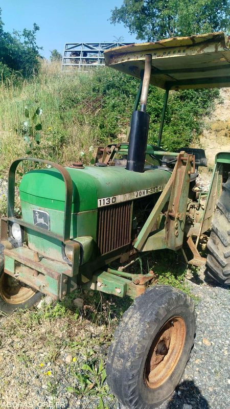 Tracteur John deere - 1130 - Farm tractor: picture 2 Tracteur John deere - 1130 - Farm tractor: picture 2