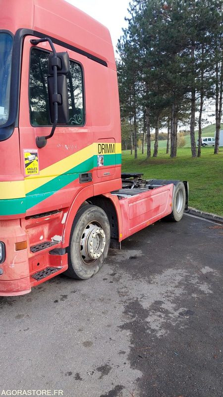 3308-KV-82 // TRACTEUR MERCEDES // 957 421 KMS - Tractor unit: picture 2 3308-KV-82 // TRACTEUR MERCEDES // 957 421 KMS - Tractor unit: picture 2