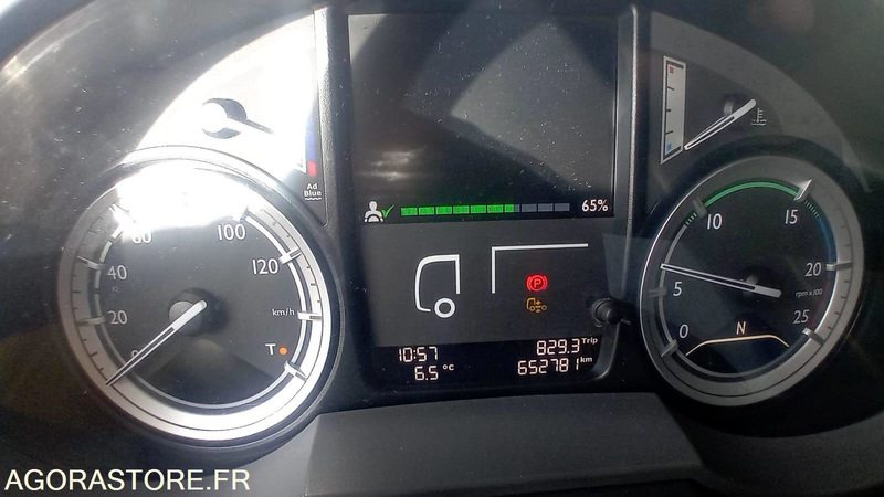 TRACTEUR DAF XF 460 - 2016 - 652 781km - pneus neufs - Tractor unit: picture 5 TRACTEUR DAF XF 460 - 2016 - 652 781km - pneus neufs - Tractor unit: picture 5