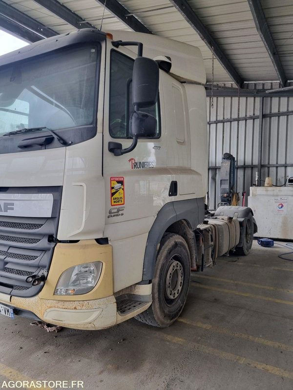 Tracteur DAF 4x2 CF - 2016 / 309955 KM - Tractor unit: picture 1 Tracteur DAF 4x2 CF - 2016 / 309955 KM - Tractor unit: picture 1