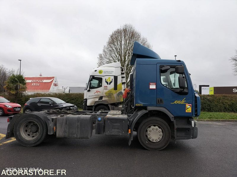 Tracteur Renault D Wide 320 - 2015 - 172832 kms (40910) - Tractor unit: picture 1 Tracteur Renault D Wide 320 - 2015 - 172832 kms (40910) - Tractor unit: picture 1