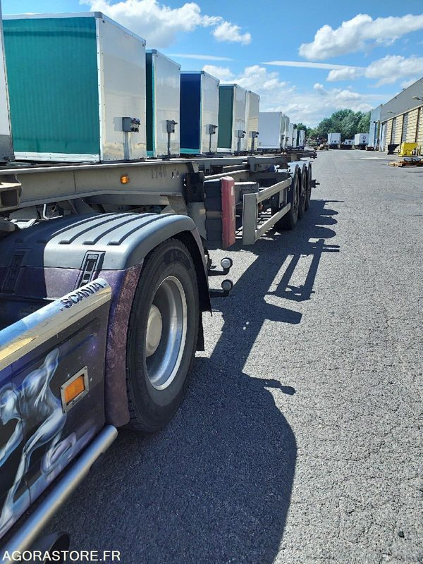 Semi-remorque 3 Essieux 38 TONNES CHARIOT COULISSANT - 2013 - 358007KM - Trailer: picture 2 Semi-remorque 3 Essieux 38 TONNES CHARIOT COULISSANT - 2013 - 358007KM - Trailer: picture 2