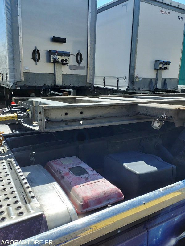 Semi-remorque 3 Essieux 38 TONNES CHARIOT COULISSANT - 2013 - 358007KM - Trailer: picture 3 Semi-remorque 3 Essieux 38 TONNES CHARIOT COULISSANT - 2013 - 358007KM - Trailer: picture 3