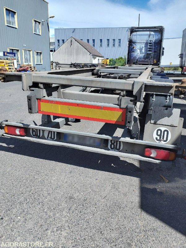Semi-remorque 3 Essieux 38 TONNES CHARIOT COULISSANT - 2013 - 358007KM - Trailer: picture 1 Semi-remorque 3 Essieux 38 TONNES CHARIOT COULISSANT - 2013 - 358007KM - Trailer: picture 1