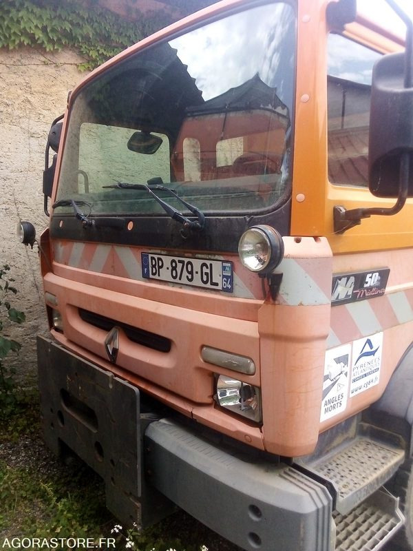 Camion Renault M150 12 T - Truck: picture 1 Camion Renault M150 12 T - Truck: picture 1