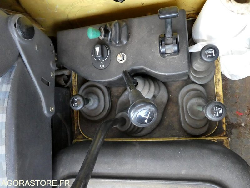 MERCEDES-BENZ / MERCEDES / PORTE-OUTILS /UNIMOG U140 / 47 325 kms - 1994 - Truck: picture 3 MERCEDES-BENZ / MERCEDES / PORTE-OUTILS /UNIMOG U140 / 47 325 kms - 1994 - Truck: picture 3