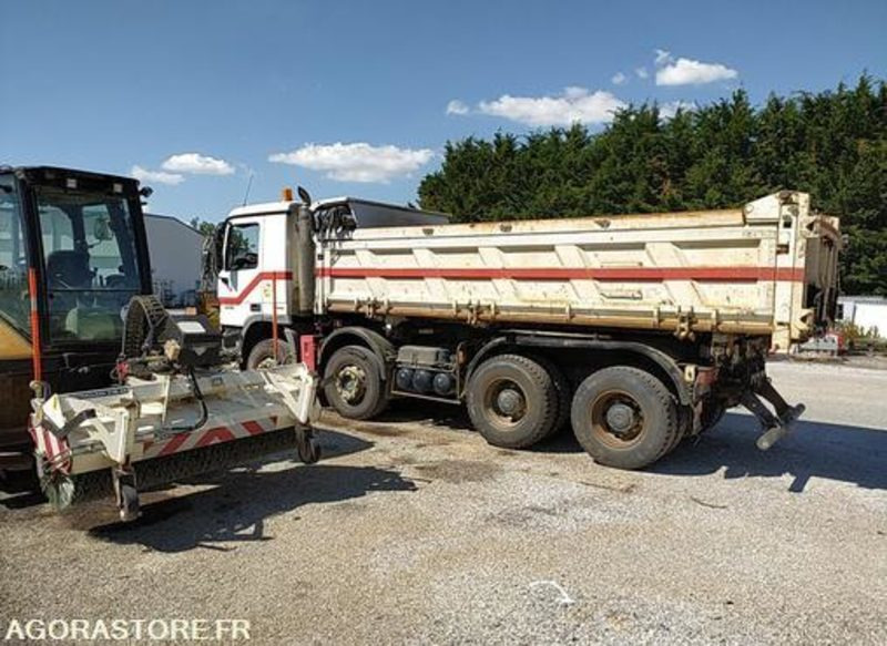Porteur 8x4 Mercedes Benne 32 tonnes - CE115NQ - 2008 / 517809 KM (ML559) - Truck: picture 3 Porteur 8x4 Mercedes Benne 32 tonnes - CE115NQ - 2008 / 517809 KM (ML559) - Truck: picture 3