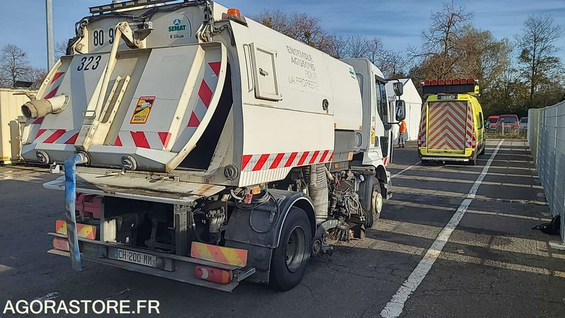 Renault Midlum 200 - 2012 - 149256kms - CH200MM - Truck: picture 2 Renault Midlum 200 - 2012 - 149256kms - CH200MM - Truck: picture 2