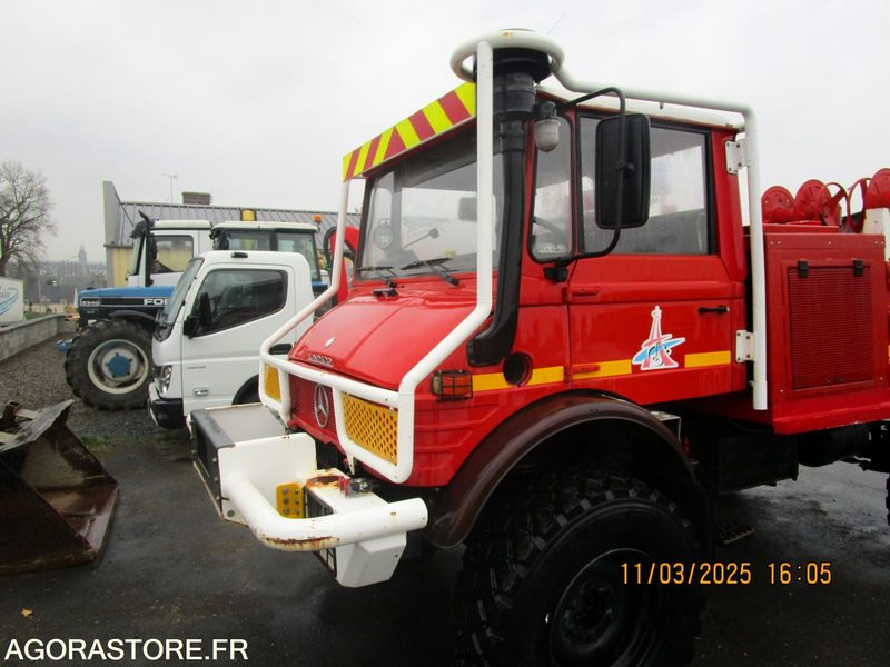 UNIMOG CCF - 1995 - 50 380km - TRES BON ETAT - Pneus état neuf - Truck: picture 2 UNIMOG CCF - 1995 - 50 380km - TRES BON ETAT - Pneus état neuf - Truck: picture 2