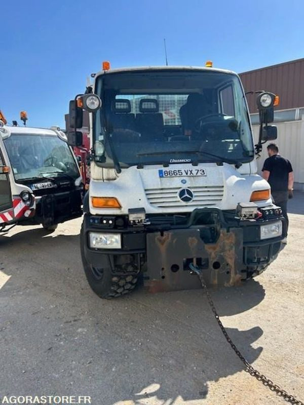 UNIMOG U300C VERSION COMMUNALE 2008 36900 KM - Truck: picture 5 UNIMOG U300C VERSION COMMUNALE 2008 36900 KM - Truck: picture 5