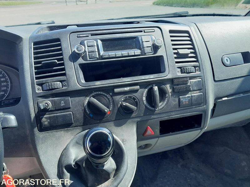 VW TRANSPORTER L2H3 4X4 DT-048-CA - Panel van: picture 4 VW TRANSPORTER L2H3 4X4 DT-048-CA - Panel van: picture 4