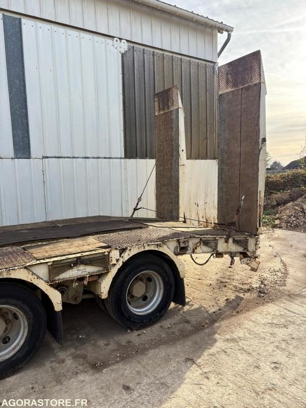 Porte engins ROBUSTE KAISER - 2010 - plancher neuf - Low loader trailer: picture 1 Porte engins ROBUSTE KAISER - 2010 - plancher neuf - Low loader trailer: picture 1