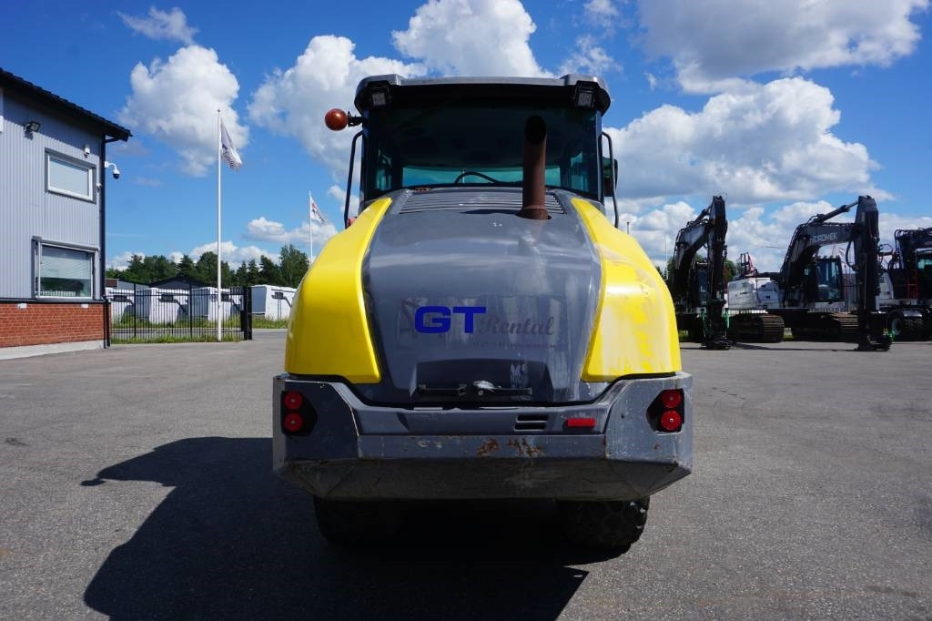 Atlas Copco Dynapac CA 1500 *Uthyres* - Compactor: picture 3 Atlas Copco Dynapac CA 1500 *Uthyres* - Compactor: picture 3
