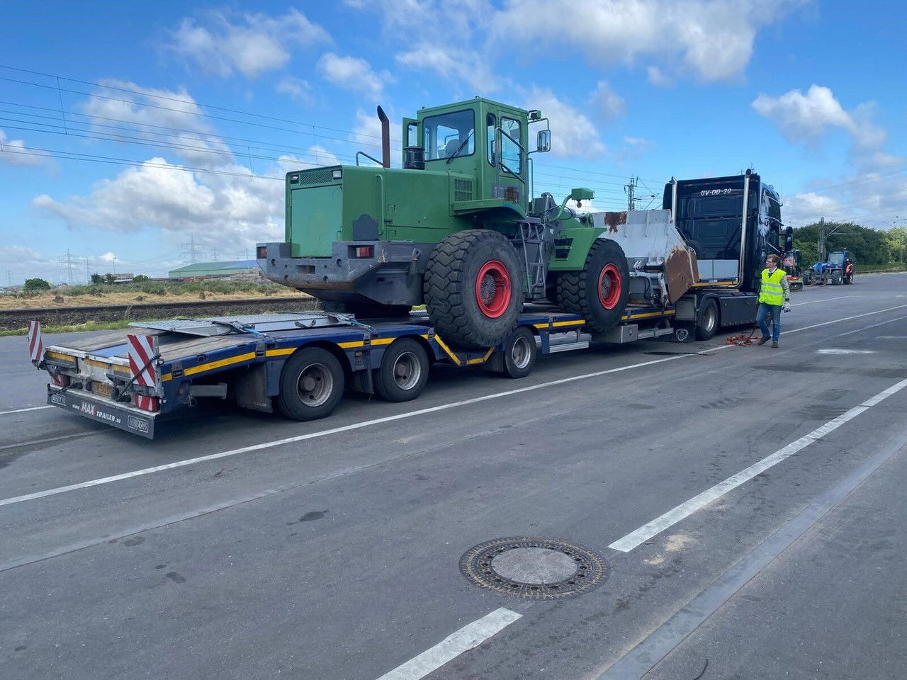 Daewoo MG300 - Wheel loader: picture 5 Daewoo MG300 - Wheel loader: picture 5