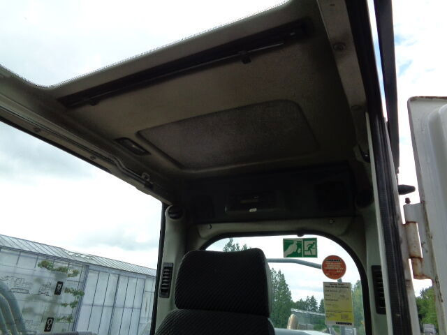 Crawler excavator Liebherr R906LC: picture 27