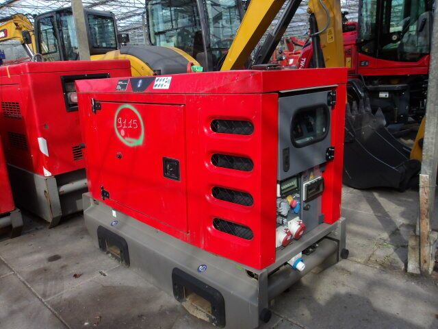 SDMO R20 - Generator set: picture 2 SDMO R20 - Generator set: picture 2