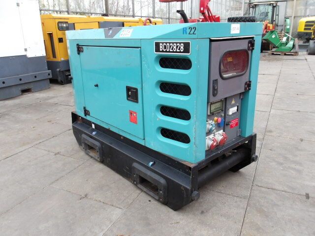 SDMO R22 - Generator set: picture 4 SDMO R22 - Generator set: picture 4