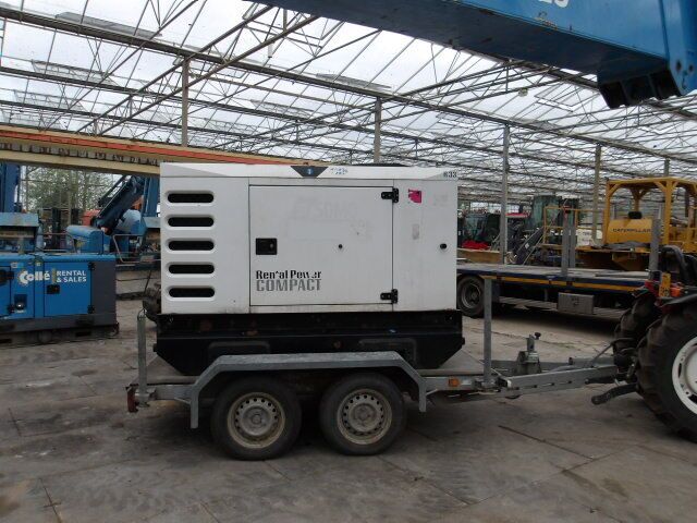 SDMO R33 - Generator set: picture 5 SDMO R33 - Generator set: picture 5