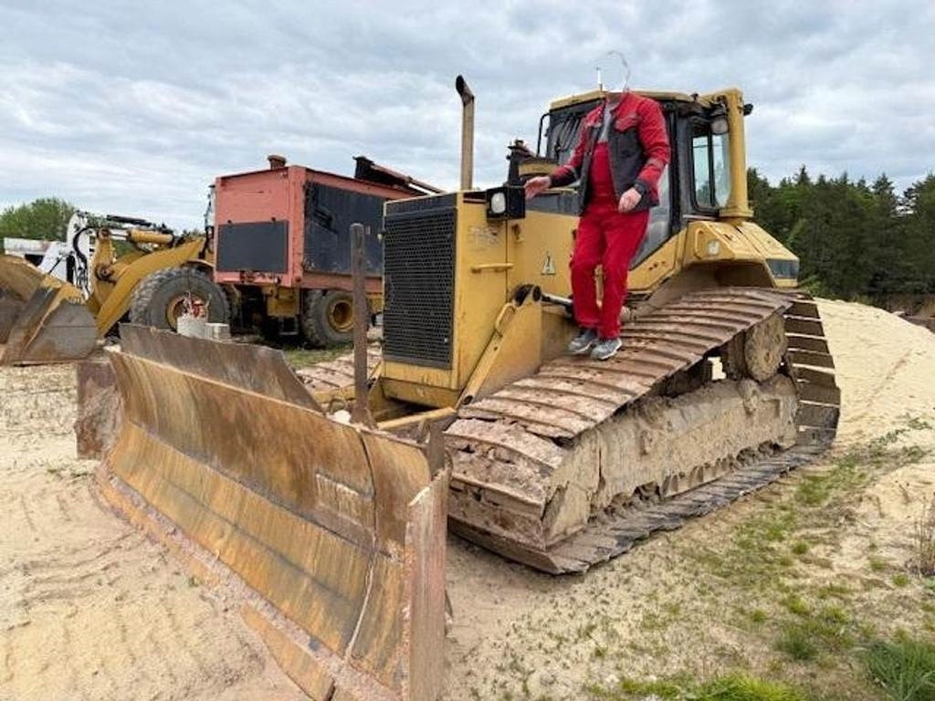 CAT D6M LGP - Bulldozer: picture 3 CAT D6M LGP - Bulldozer: picture 3