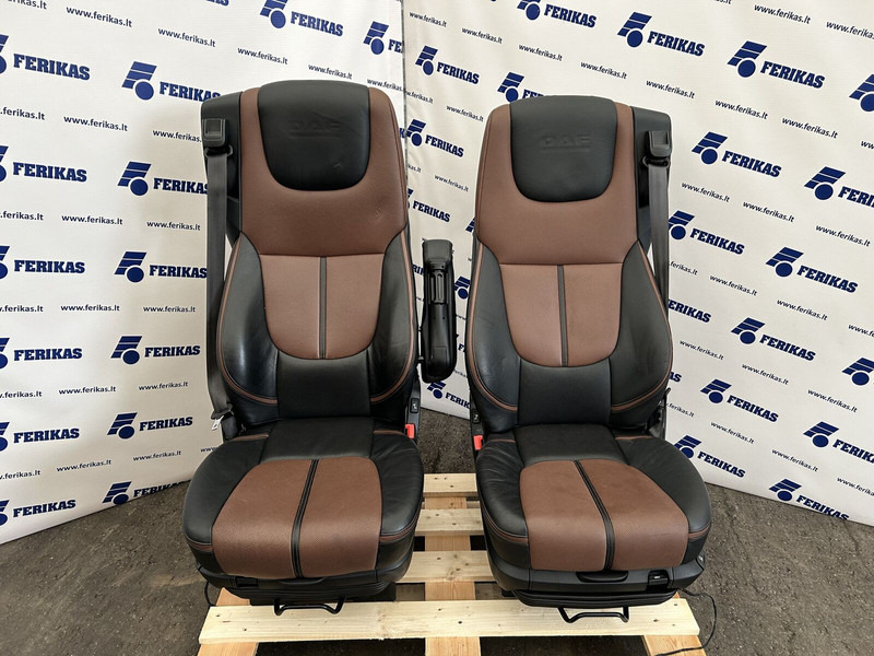 DAF driver and passenger seat set - Seat for Truck: picture 1 DAF driver and passenger seat set - Seat for Truck: picture 1