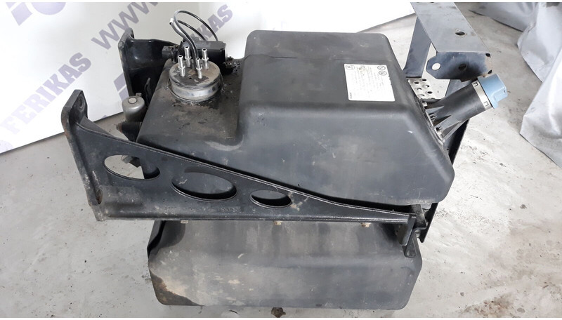 MAN complete with brackets - Muffler/ Exhaust system for Truck: picture 3 MAN complete with brackets - Muffler/ Exhaust system for Truck: picture 3