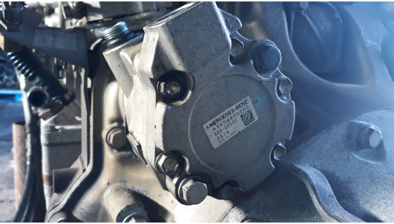 Mercedes-Benz MB power steering pump - Steering pump for Truck: picture 3 Mercedes-Benz MB power steering pump - Steering pump for Truck: picture 3