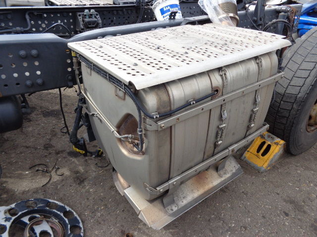 Mercedes-Benz MP4 EURO 6 exhaust gas catalyst - Catalytic converter for Truck: picture 3 Mercedes-Benz MP4 EURO 6 exhaust gas catalyst - Catalytic converter for Truck: picture 3