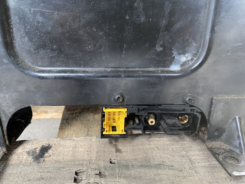 Mercedes-Benz MP4 actros - Seat for Truck: picture 4 Mercedes-Benz MP4 actros - Seat for Truck: picture 4