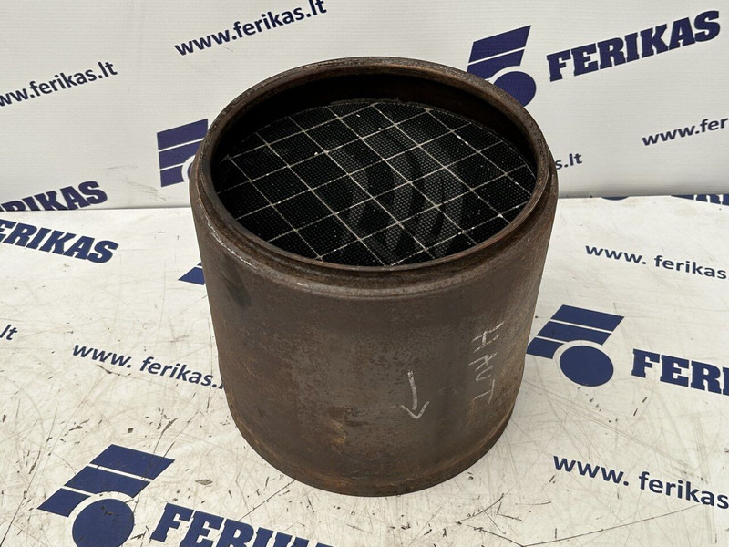 Mercedes-Benz exhaust catalyst filter - Catalytic converter for Truck: picture 1 Mercedes-Benz exhaust catalyst filter - Catalytic converter for Truck: picture 1