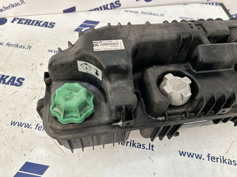 Mercedes-Benz expansion tank - Expansion tank for Truck: picture 3 Mercedes-Benz expansion tank - Expansion tank for Truck: picture 3