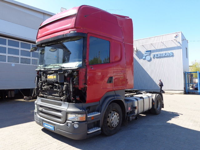 Scania R for parts : engines, gearboxes, cabins, differentials, axles, - Cab and interior for Truck: picture 1 Scania R for parts : engines, gearboxes, cabins, differentials, axles, - Cab and interior for Truck: picture 1