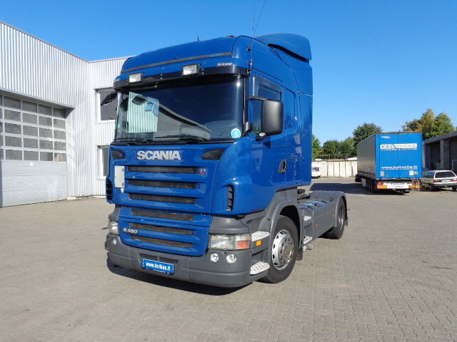 Scania R for parts : engines, gearboxes, cabins, differentials, axles, - Cab and interior for Truck: picture 2 Scania R for parts : engines, gearboxes, cabins, differentials, axles, - Cab and interior for Truck: picture 2