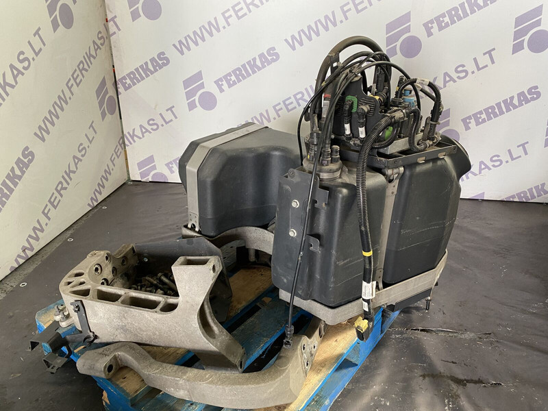 Volvo FH4 - Muffler/ Exhaust system for Truck: picture 1 Volvo FH4 - Muffler/ Exhaust system for Truck: picture 1