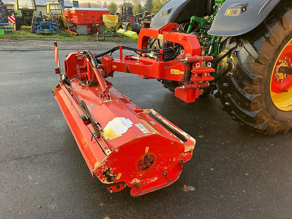 Türpisch Landmaschinen
Herr Christian Türpisch - - Flail mower/ Mulcher: picture 2 Türpisch Landmaschinen
Herr Christian Türpisch - - Flail mower/ Mulcher: picture 2