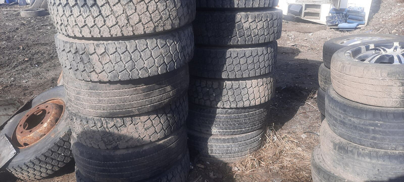 Michelin 295*80R22.5 255*70 \ 275*70* 265\70R19.5 - Tire for Truck: picture 4 Michelin 295*80R22.5 255*70 \ 275*70* 265\70R19.5 - Tire for Truck: picture 4