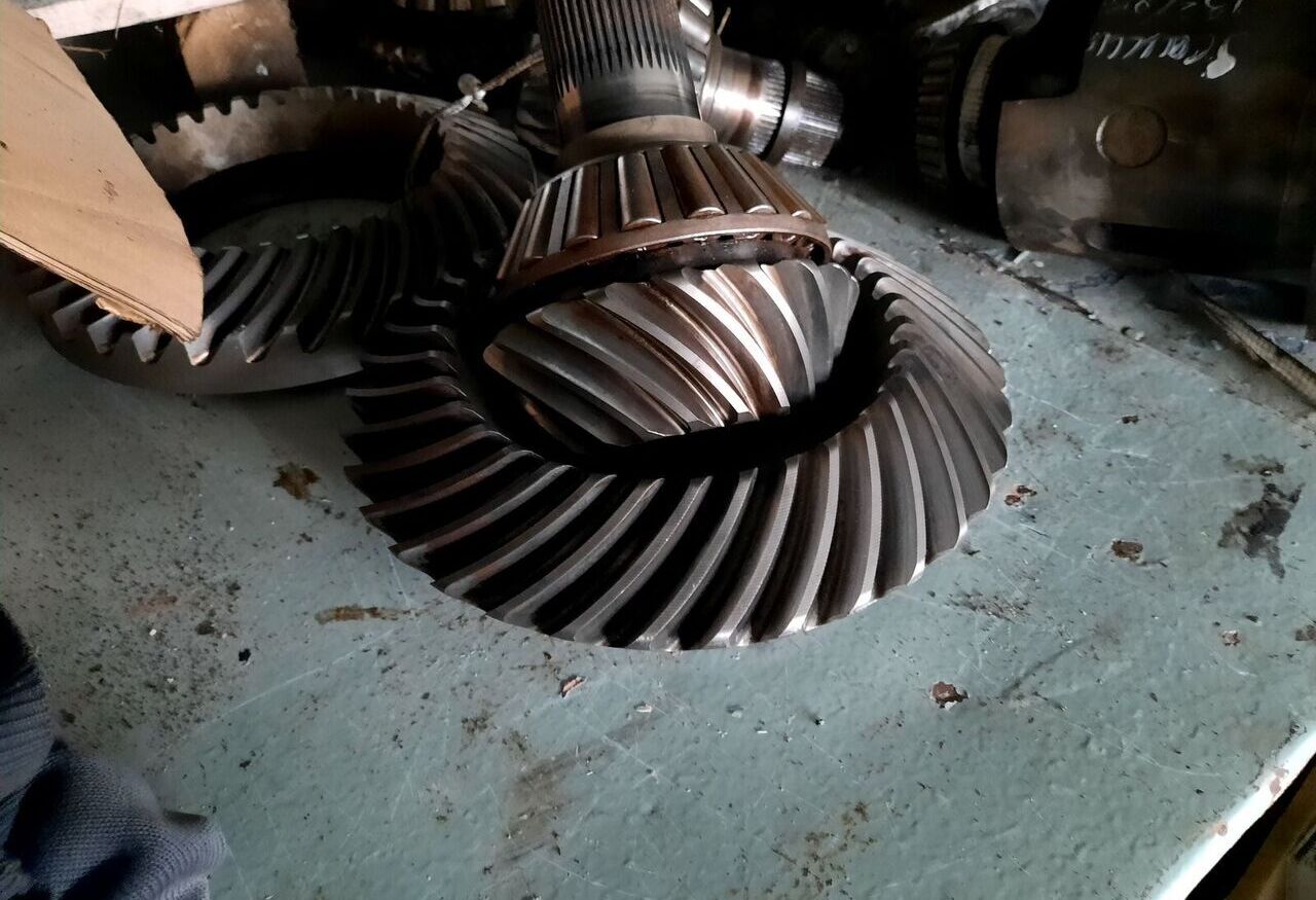 Differential gear for Bus Scania Omni siti .'MAN- Citi. Volvo   Scania Skaniya omni siti. Volvo B9. MAN: picture 9