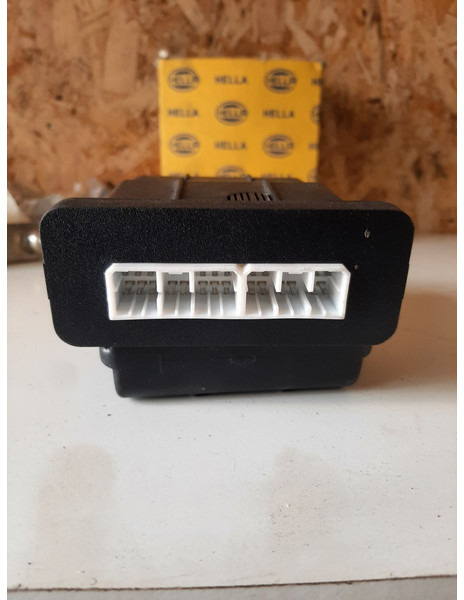 Series b-2 - ECU: picture 3 Series b-2 - ECU: picture 3