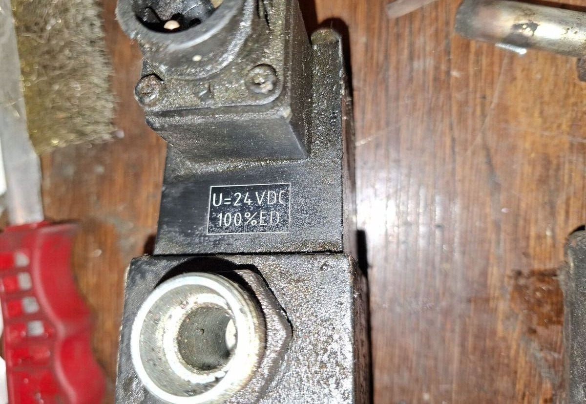 Volvo ZFLS / Herion Volvo b12 - Hydraulic cylinder for Bus: picture 1 Volvo ZFLS / Herion Volvo b12 - Hydraulic cylinder for Bus: picture 1