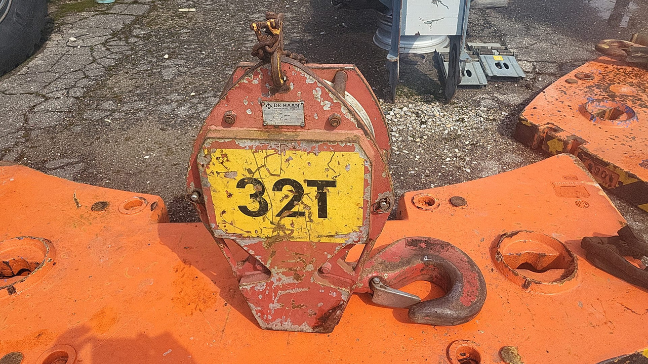 Tadano Faun hookblock - Truck mounted crane for Mobile crane: picture 1 Tadano Faun hookblock - Truck mounted crane for Mobile crane: picture 1