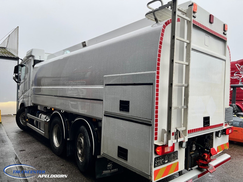 Volvo FH 540 17800 Liter, 4 Compartments, Retarder, Steering axle - Tanker truck: picture 2 Volvo FH 540 17800 Liter, 4 Compartments, Retarder, Steering axle - Tanker truck: picture 2