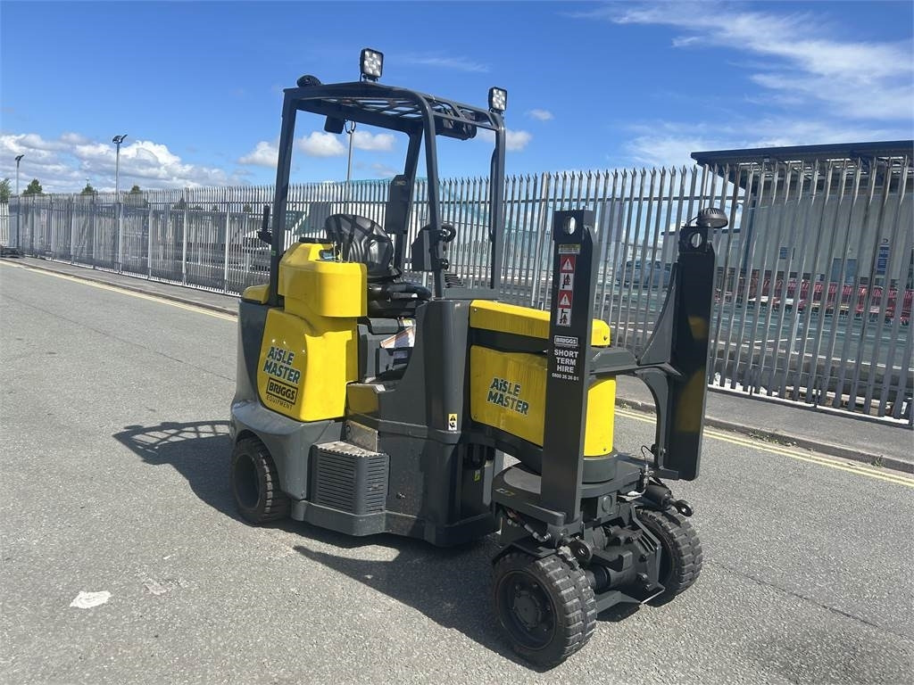 20WHE - Forklift: picture 3 20WHE - Forklift: picture 3