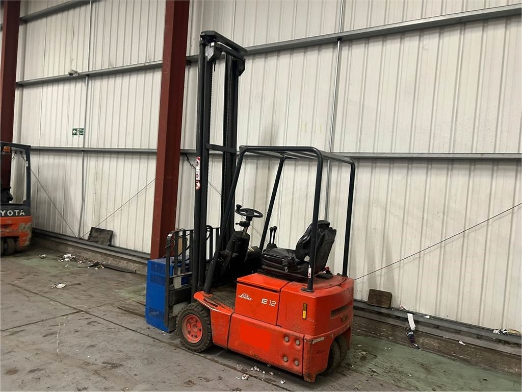 Linde E12Z-02 - Electric forklift: picture 3 Linde E12Z-02 - Electric forklift: picture 3