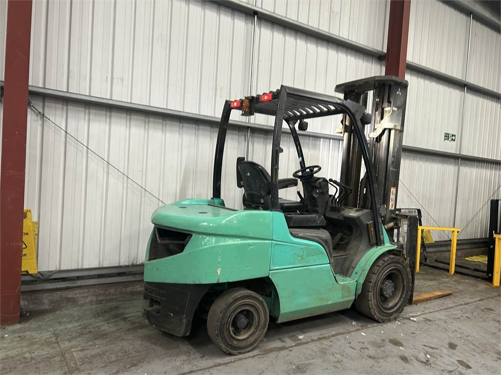 Diesel forklift Mitsubishi FD35NT: picture 6 Diesel forklift Mitsubishi FD35NT: picture 6